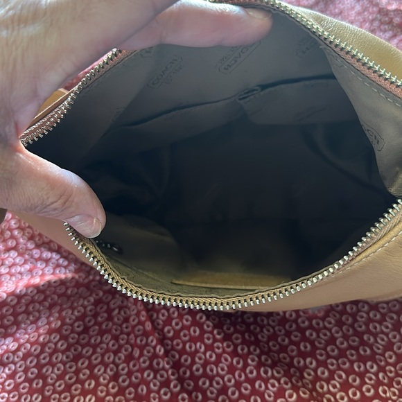 Vintage coach leather tan purse! - Picture 12 of 13
